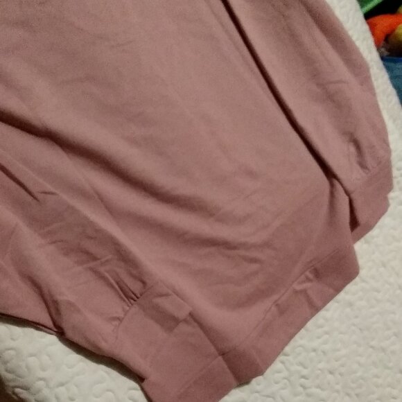 Salem University Sweatshirt-Vintage Hat. Graphic. NWT. Womens Size L.  Lavender - Picture 7 of 7